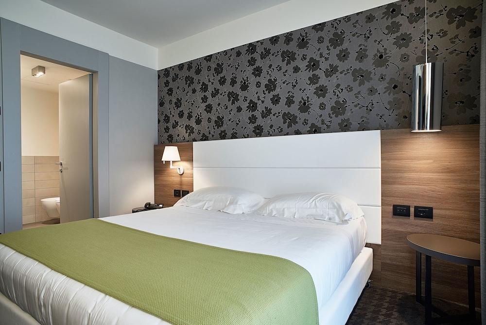 Link124 Hotel Parma Ngoại thất bức ảnh